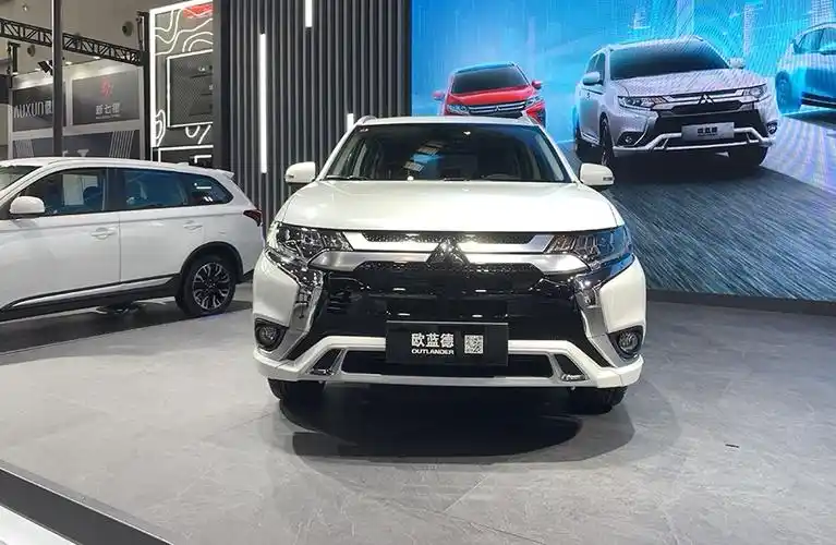 2021款三菱欧蓝德正式上市售价15.98万元起