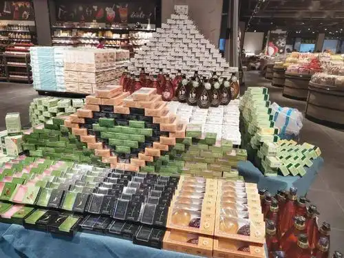 万家福精品超市的创意陈列