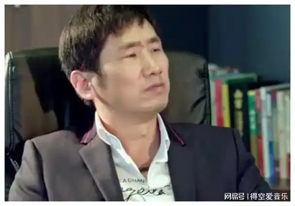 现在的郑云工作室已经不是当年,早就没有了曾经的辉煌,以前齐名的陈翔