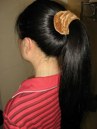 发蜡原创作品粗厚马尾洗发图