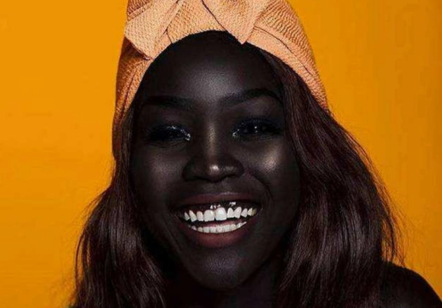 全球最黑的女模特,浑身上下一个颜色,却美得让人称赞!