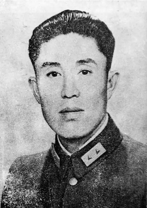 1947年9月,根据国民党东北形势的需要,将云南孙渡的第一集团军改编而