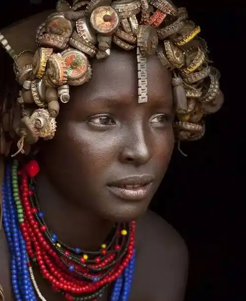 那些神秘原始土著人开始走向"现代化"了!