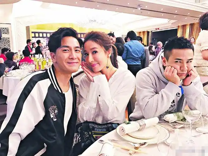 杨怡与老拍档马国明聚头,惨遭冷落的老公罗仲谦即时「交戏」变惨惨猪.