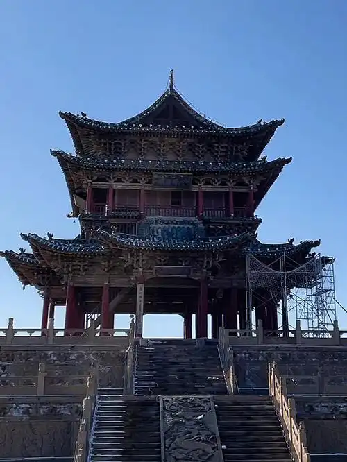 观音阁,是榆次市境内仅见的,也是晋中地区稀有的古代阁楼式建筑杰作