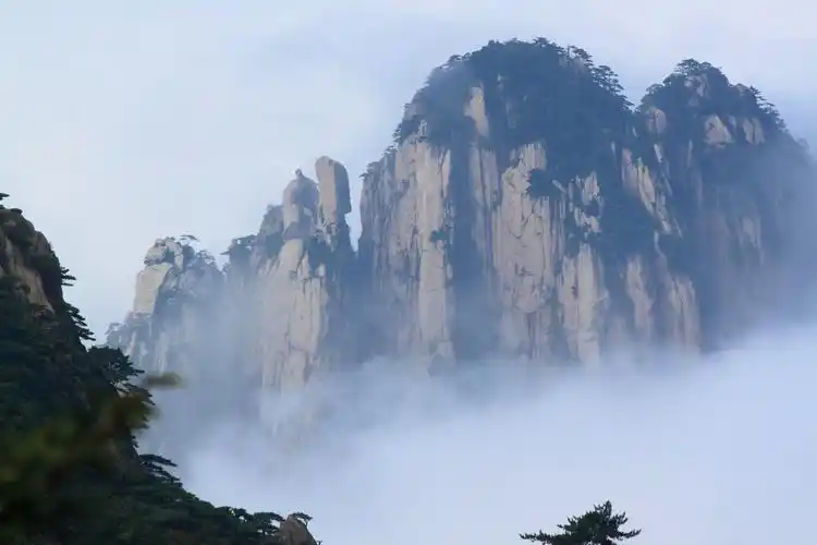 【周边短线——安徽省】魅力黄山全景/水墨宏村/新安江湖滨画廊(休闲