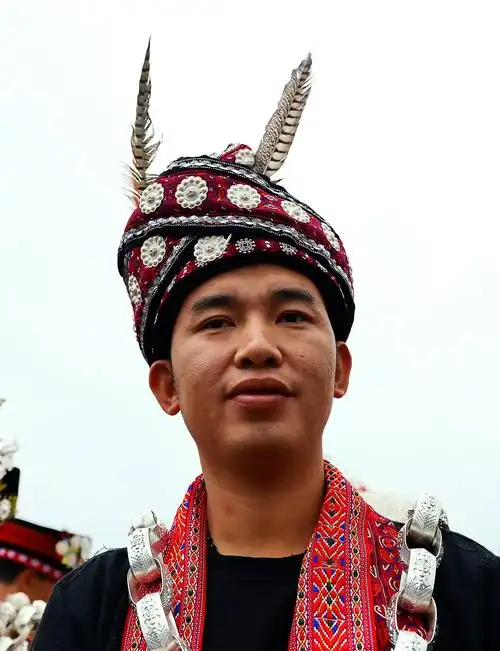 贵州苗族风情五:须眉不让巾帼.