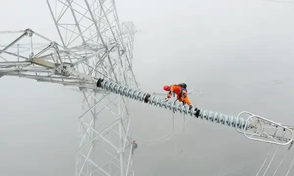 四川甘谷地至蜀州500千伏输电线路改接工程带电投运甘孜电网外送能力