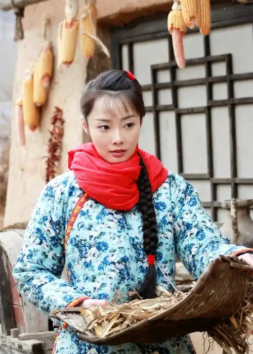 p>赵兆,6月28日出生于浙江省杭州市,中国内地女演员,毕业于 a target