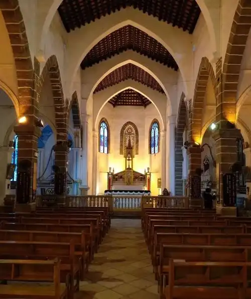 涠洲天主教堂,是一所位于北海市涠洲岛上的天主教教堂,因位于盛塘村