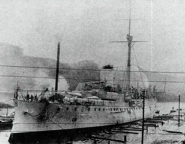 日本海军在法国订购的三景舰首舰"严岛"号完工以后,于1891年11月12日