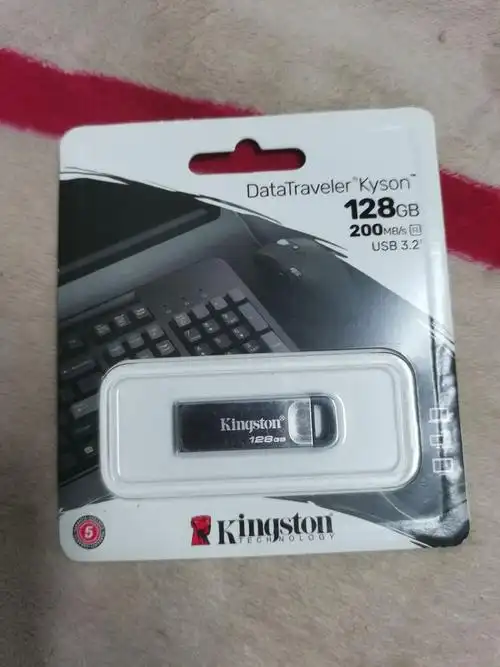 全新未拆封金士顿u盘128g 3.2gen 80块