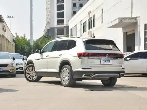 途昂2023款 380tsi 四驱尊崇旗舰版车身外观_冰岛银_大众_汽车图片