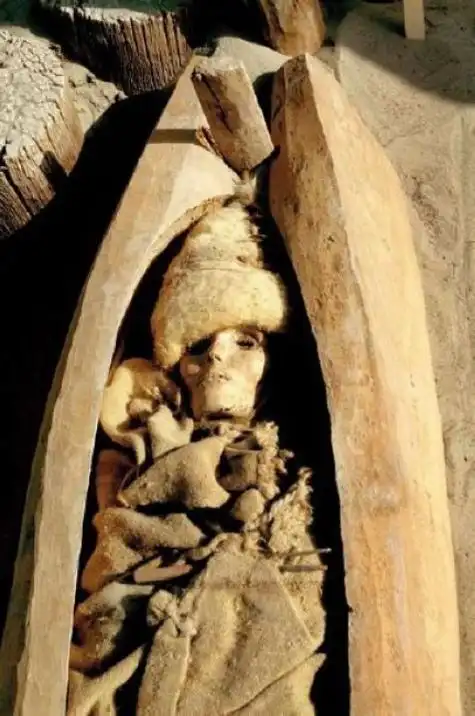 中国出土最美千年女尸:小河公主微笑沉睡三千载 – 360旅游