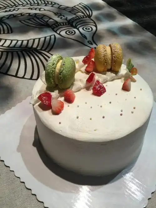 马卡龙装饰蛋糕