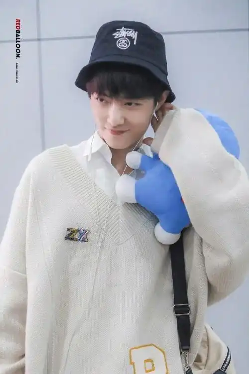 肖战##肖战正能量艺人#甜桃桃要去哪?