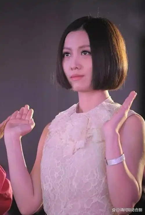 2014年底,姚贝娜留下的最后照片令人痛心.