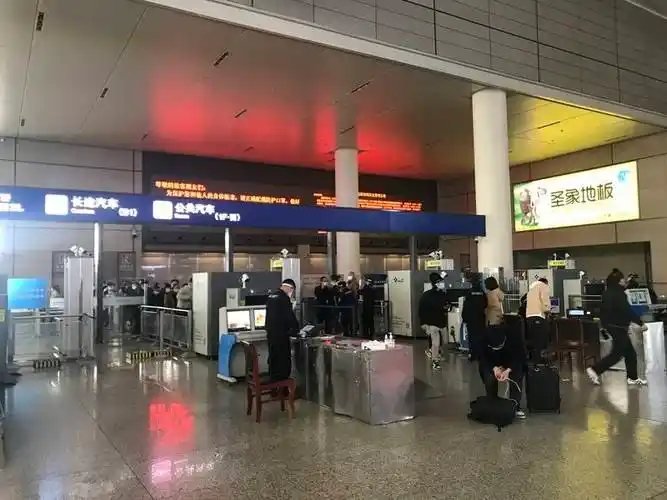 进出上海铁路虹桥站不需要验码了这些防疫措施从未松懈