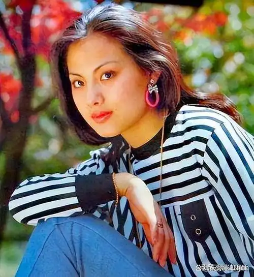 乐韵,出生于中国上海,演员