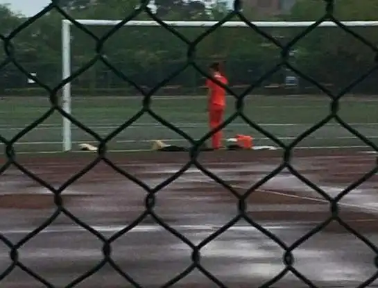 四川大学生在足球场上吊身亡已排除他杀