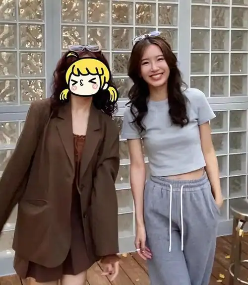 10月31日,很多网友都共享存在于杭州市区偶遇陈赫媳妇张子萱动态,那