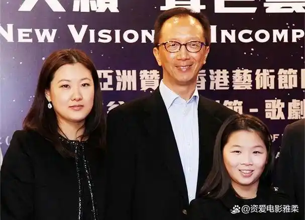 多数年轻人第一个想到的人可能是郭晶晶,然后可能想到她的队友吴敏霞