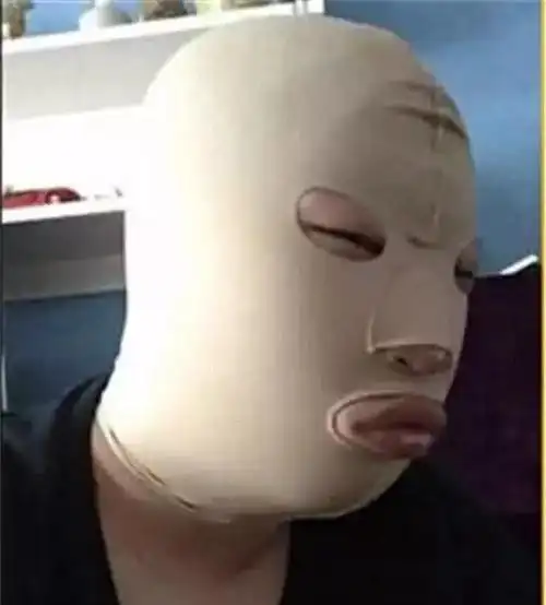 笑出内伤的"拼多多"买家秀:透气靴我忍,但是这"头套"过分了