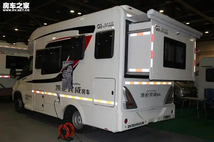 2017款 凯伦宾威进口new daily 小顶房车