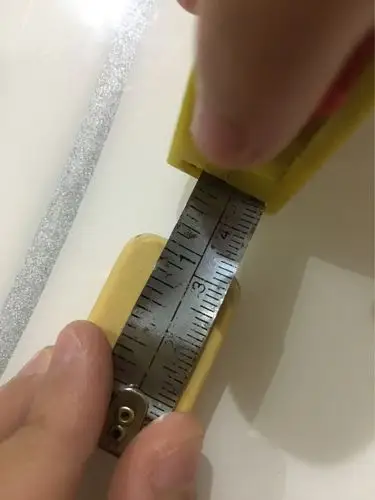 橡皮擦长3.5cm宽2.5cm