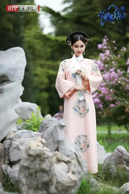 angelababy《遇见天坛》探秘祈年殿 清装造型穿越时空