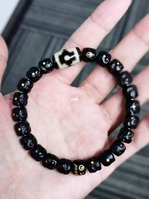 天珠搭配坛诚三眼椰蒂单圈