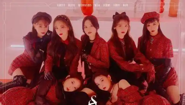 韩新女团被夸完颜团,罗马尼亚华裔懂4国语言,星二代成员未成年_娱乐