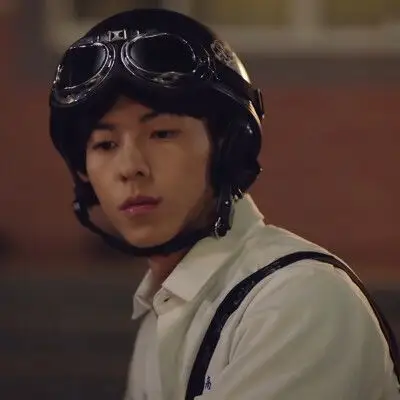 许光汉自截头像