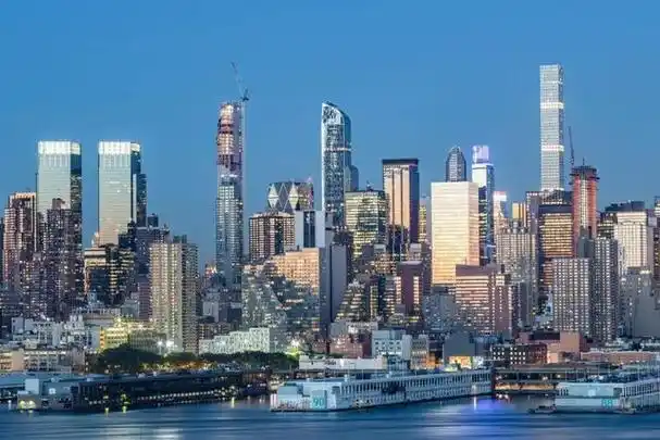 纽约,这座世界著名的城市,是美国最大的城市之一.