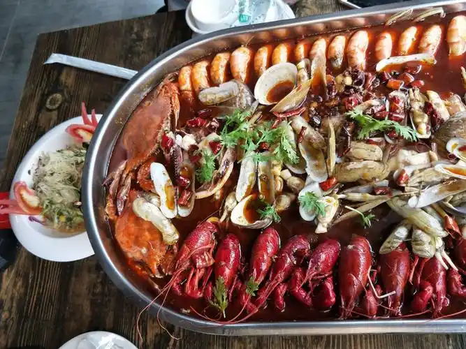 陌陌烧烤海鲜大咖小龙虾