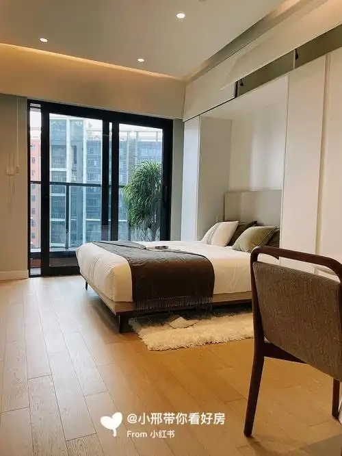 深圳租房南山万象天地简约风一居室