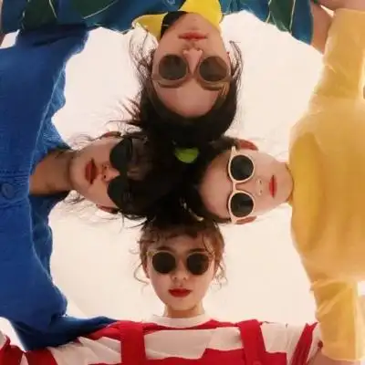 七漆 多人闺蜜头像 陪你疯,陪你闹.