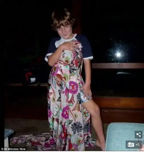 澳大利亚一名男童在12岁时因坚决想变成女生,而做了变性手术,两年后他