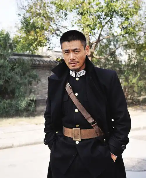 《追捕》剧照邵兵写真去采访邵兵前我有点"心理负担",因为看了电影