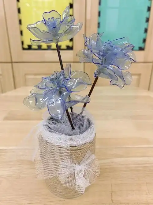 顺义空港二小开展废物回收巧利用手工制作活动