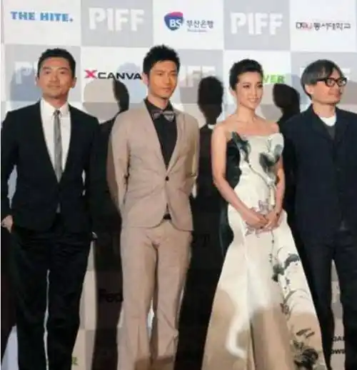 原创当174cm苏有朋撞上179cm黄晓明仅差5cm网友谎报身高尴尬不