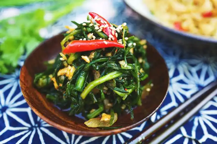 韩式拌韭菜的做法