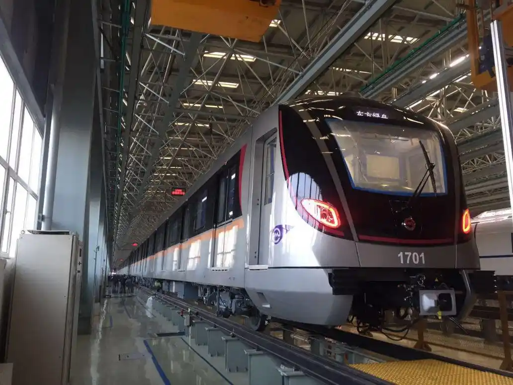 牛!被人民日报点赞的西南交大工业设计团队_制造