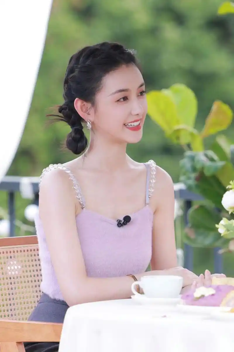 美女壁纸第297期—蒋依依#蒋依依# #明星# #娱乐最前沿