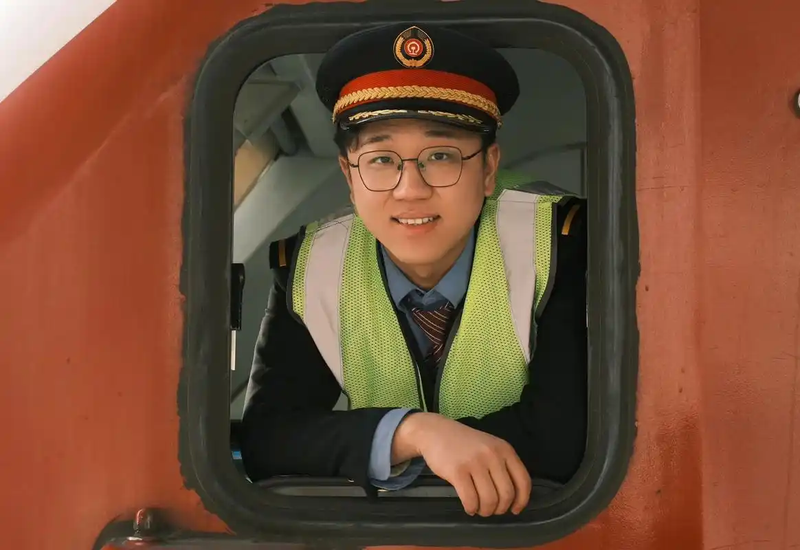 慢火车司机的故事.#每一张照片都是满满的回忆和足迹 #愿所有 - 抖音