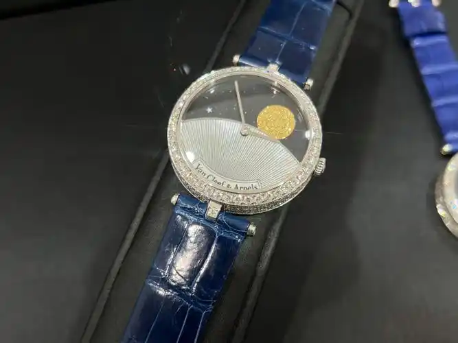 vca梵克雅宝日月星辰腕表