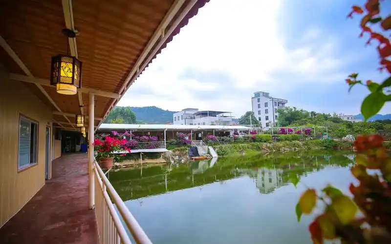 农家庄园美食和美景融一体的农庄