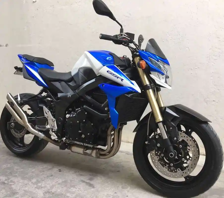 实拍铃木街车gsr750!