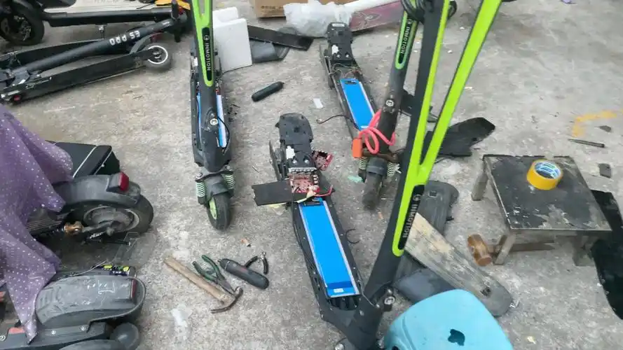 乐行天下l6电动滑板车报错22故障诊断维修,不开机不加速,不充电,轮胎