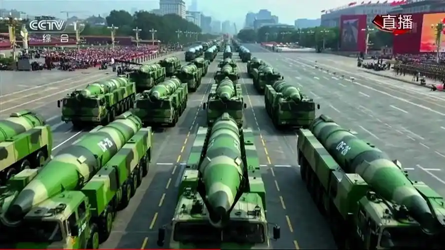 2019年十月一日央视直播国庆阅兵式(截图)